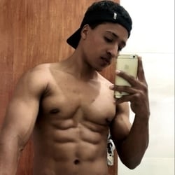 Foto de 09 Dotado ao vivo na webcam