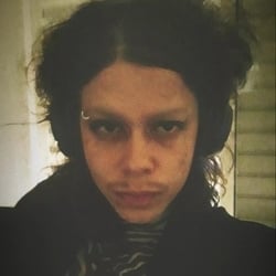 Foto de 6 Besta 9 ao vivo na webcam