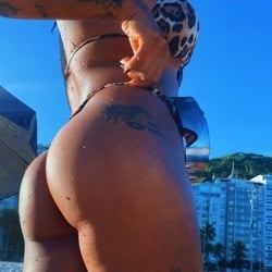 Foto de A Gatinhah 0101 ao vivo na webcam