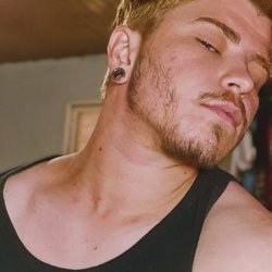 Foto de Aaron Horny ao vivo na webcam