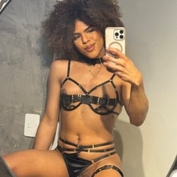 Foto de Afro Laura ao vivo na webcam