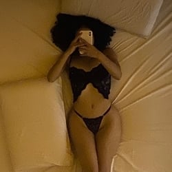 Foto de Agatha 4202 ao vivo na webcam