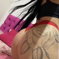 Foto de Agatha Oliveira ao vivo na webcam