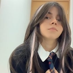 Foto de Ágatha Queiroz ao vivo na webcam