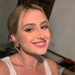 Foto de Agni Priya ao vivo na webcam