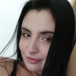 Foto de Ahriari ao vivo na webcam