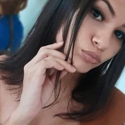 Foto de Akally ao vivo na webcam