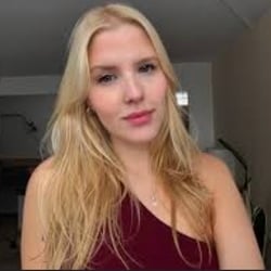 Foto de Alana Fernandes ao vivo na webcam