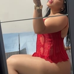 Foto de Alana Mariot ao vivo na webcam