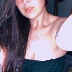 Foto de Alana Tattoo ao vivo na webcam