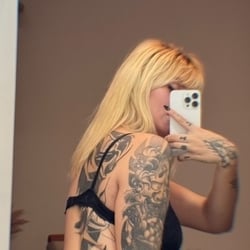 Foto de Ale Tami - videos sexo ao vivo Sexo ao Vivo
