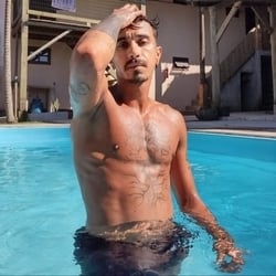 Foto de Alec Lobo ao vivo na webcam