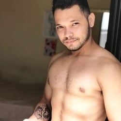 Foto de Aleef Ney ao vivo na webcam
