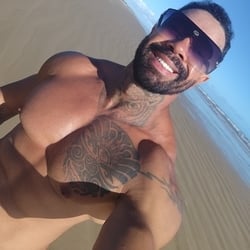 Foto de Alex 021 ao vivo na webcam