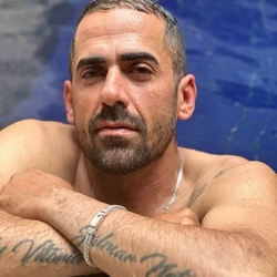 Alexandre Hot