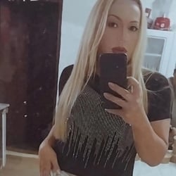 Foto de Alexya CD32 ao vivo na webcam