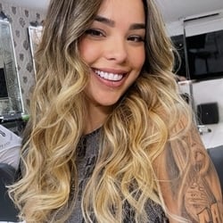 Foto de Alice 022 ao vivo na webcam