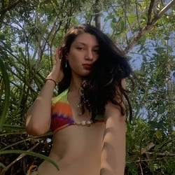 Foto de Alice 2702 - videos sexo ao vivo Sexo ao Vivo