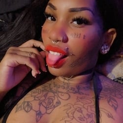 Foto de Alice Cakes ao vivo na webcam