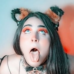 Foto de Alice Hael ao vivo na webcam