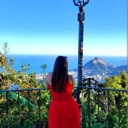 Foto de Alice Megh ao vivo na webcam