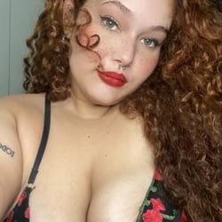 Foto de Alice Ruiva ao vivo na webcam