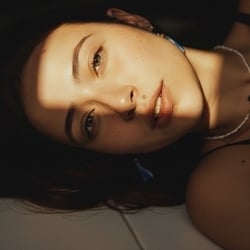 Foto de Alicia Scarlet ao vivo na webcam