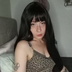 Foto de Alin Domina ao vivo na webcam