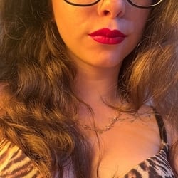 Foto de Aline Zimmer ao vivo na webcam