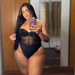 Foto de Allana Martins ao vivo na webcam