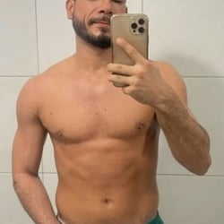 Foto de Allysson Mello ao vivo na webcam