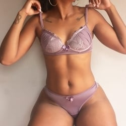 Foto de Amanda Nalia ao vivo na webcam