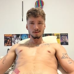 Foto de Americano Dotado ao vivo na webcam