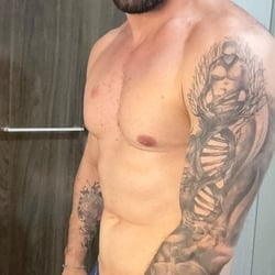 Foto de Amigo Tatuado ao vivo na webcam