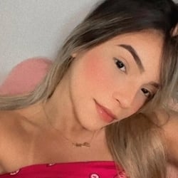 Foto de Ana Letícia ao vivo na webcam