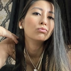 Foto de Ana Sato ao vivo na webcam