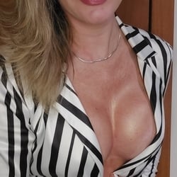 Foto de Ana Steele ao vivo na webcam