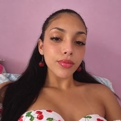 Foto de Anays 2002 - videos sexo ao vivo Sexo ao Vivo