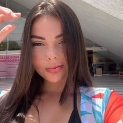 Foto de Angel Asiática ao vivo na webcam