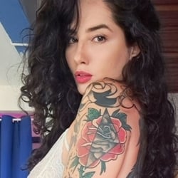 Foto de Angel Della Vi ao vivo na webcam