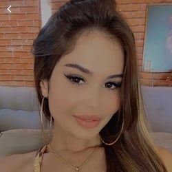 Foto de Ângela Mendes ao vivo na webcam