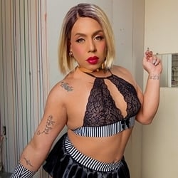 Foto de Anitta T ao vivo na webcam