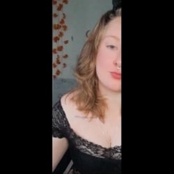 Foto de Anna Brennet ao vivo na webcam