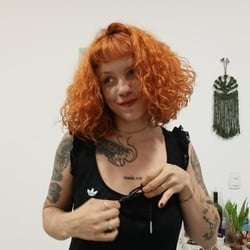 Foto de Anne Junk ao vivo na webcam