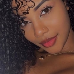 Foto de Anninha Campos ao vivo na webcam