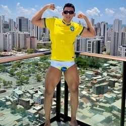 Foto de Pietro Valle - videos sexo ao vivo Sexo ao Vivo