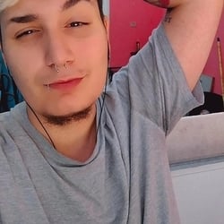 Foto de Anthony Miranda ao vivo na webcam