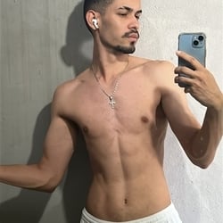 Foto de Apolo Boy ao vivo na webcam