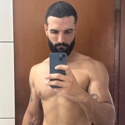 Foto de Arabe XXL ao vivo na webcam