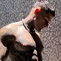 Foto de Aron PVB ao vivo na webcam